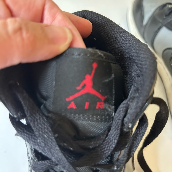 Nike Boy’s Black and Gray Sneakers - Picture 9 of 15